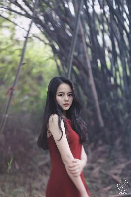 免费看男人吃奶摸捏奶头视频